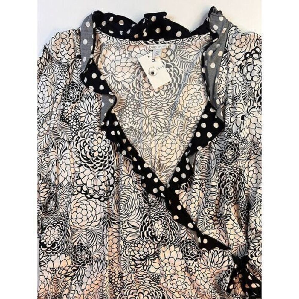 CATO Womens Top Size XL Black‎ White  Sexy Wrap Waist Low Cut NEW NWT